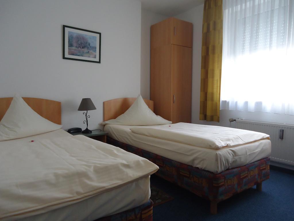 أوبروسل Hotel Central الغرفة الصورة