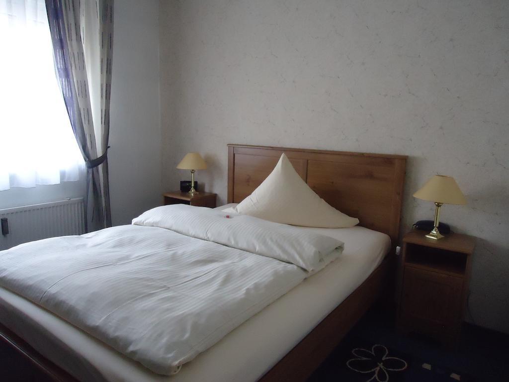 أوبروسل Hotel Central الغرفة الصورة